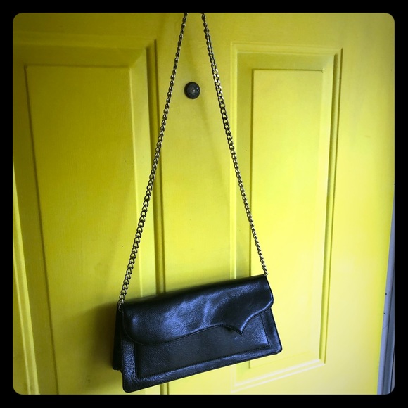 designer bag with chain strap